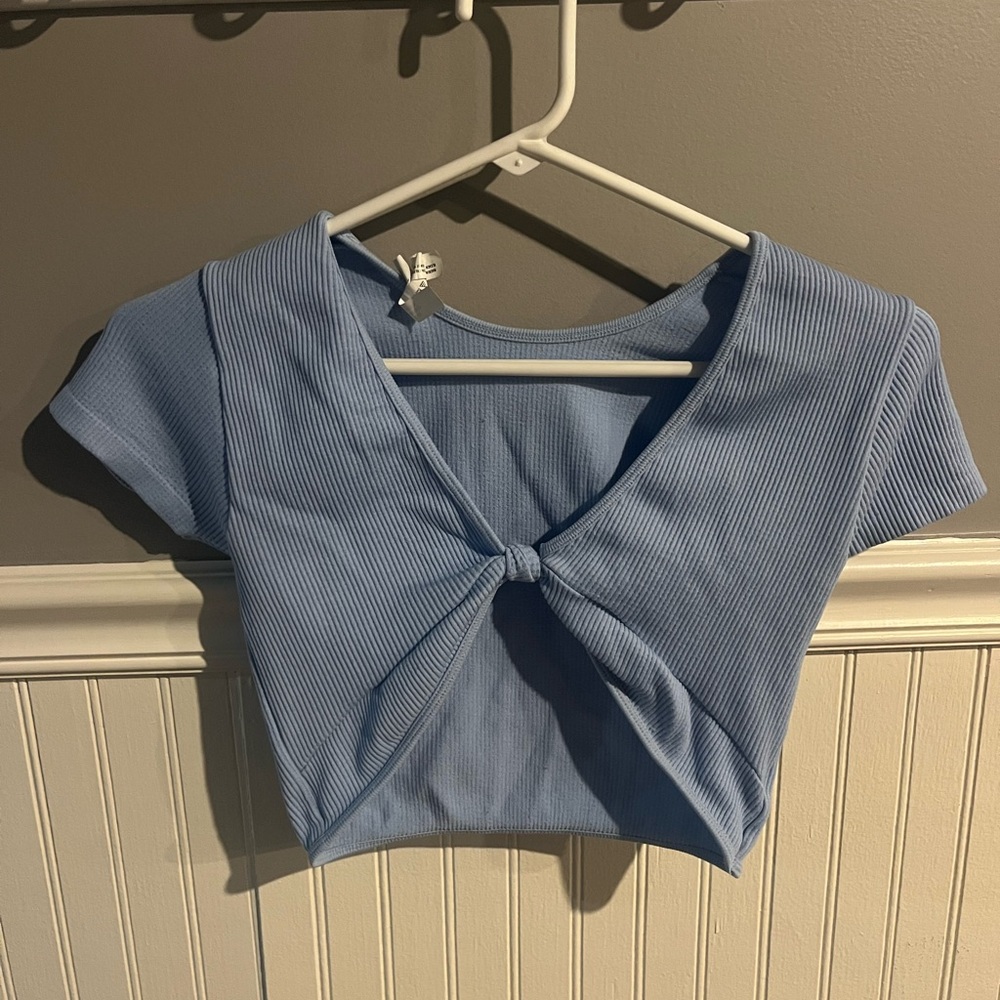 Aeropostale Light Blue Ribbed Knot Reversible Top